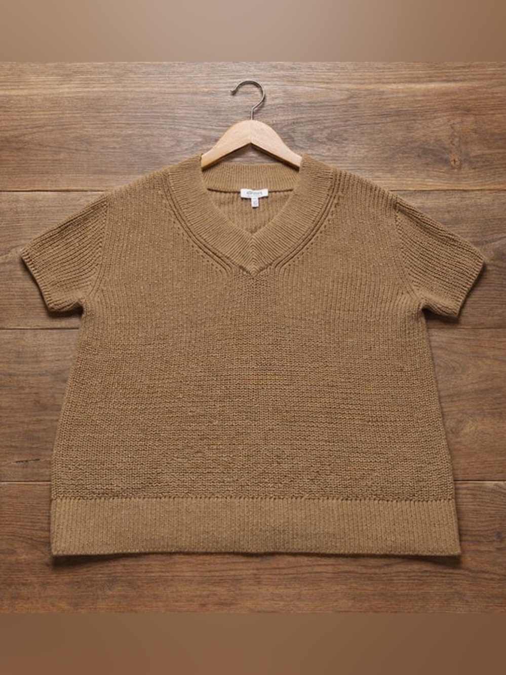 Haven Well Within Organic Cotton V-Neck Sweater in Camel Size Medium - Picture 3 of 6